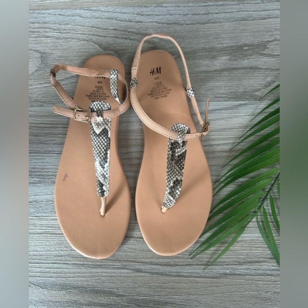 ✨Worn 1x H&M Tan and Black Women's Sandals snakeskin 8.5